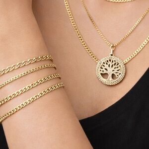 Lot of 4 chain bracelets ,2 chain necklaces. GF, GT, GE Napier, Ambassador, KS